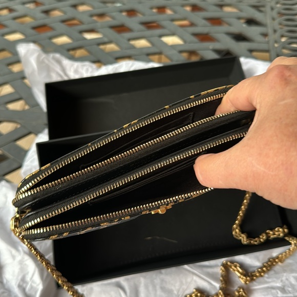 CHANEL ULTRA RARE CROC EMBOSSED LEATHER GRAFFITI DOUBLE ZIP WOC!! - Picture 2 of 7